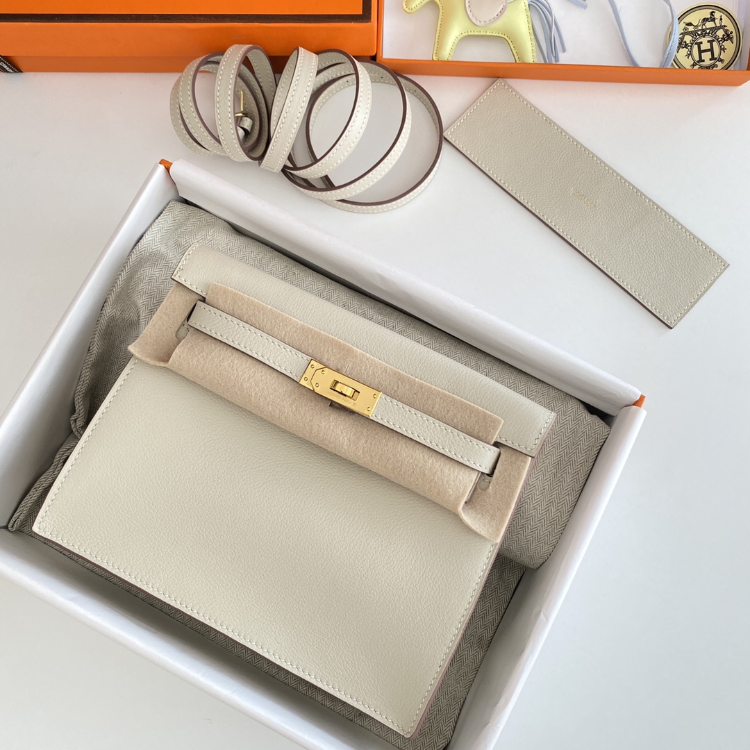 Hermes Kelly Danse Evercolor Bag In Cream White Color